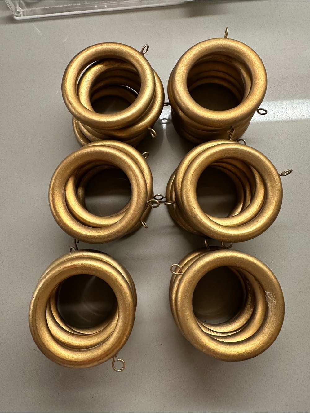 Set of 30 wooden gold curtain rings